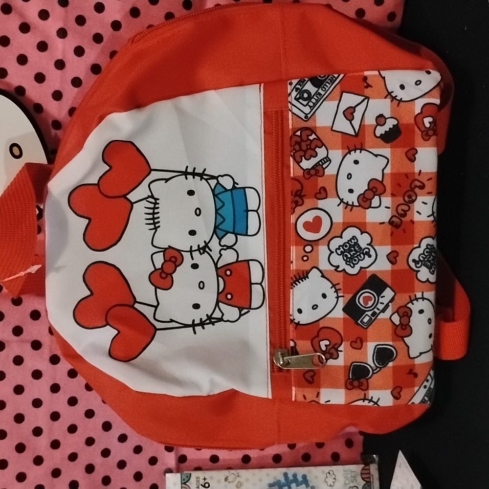5 Pc.  Sanrio Hello Kitty Bundle - Picture 6 of 8